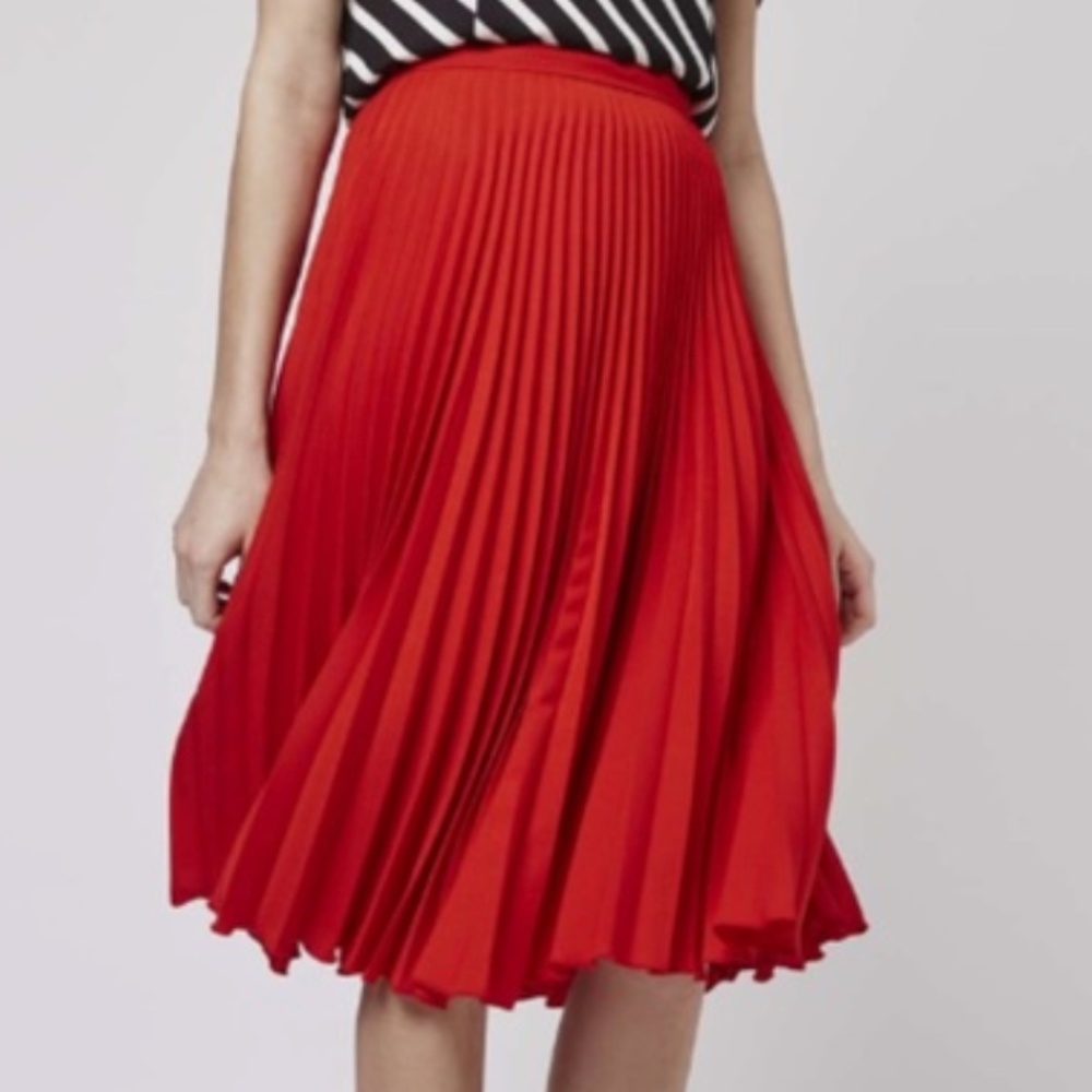 NWT TopShop Red Satin Pleated Midi Skirt Size 2